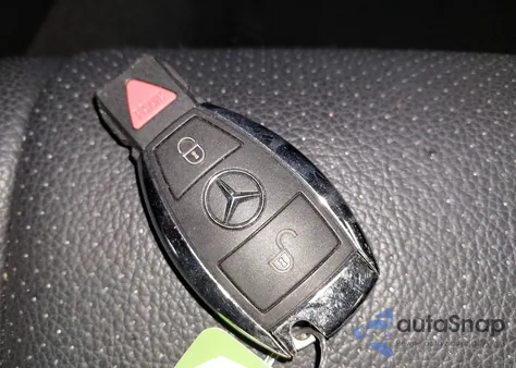 2014 Mercedes-Benz Glk 350 4Matic z USA, uszkodzony, nr VIN WDCGG8JBXEG331119